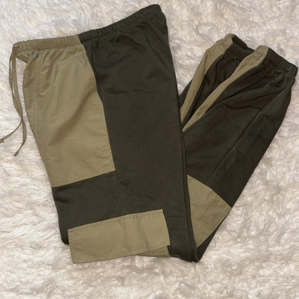 Forever 21 Colorblock Drawstring Cargo Joggers, Size XS - Picture 5 of 14